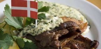 Danimarka mutfağı, İskandinav yemek kültürünün hem geleneksel hem de modern yorumlarını barındıran zengin bir gastronomi anlayışına sahiptir. Yüzyıllar boyunca tarım, balıkçılık ve hayvancılık, ülkenin yemek kültürünün temelini oluşturmuştur. İklim ve coğrafi şartlar, sofralarda yer alan malzemelerin çeşitliliğini doğrudan etkilemiş, bu da hem sade hem de besleyici yemeklerin ortaya çıkmasını sağlamıştır. konulu bir haber görseli.