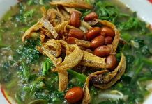 Kalimantan Mutfağı, Endonezya’nın en büyük adası olan Borneo’nun Endonezya’ya ait kısmında gelişmiş köklü bir mutfaktır. Kalimantan, farklı etnik grupların bir arada yaşadığı ve çeşitliliğiyle bilinen bir bölgedir. Bu kültürel çeşitlilik, mutfağa da doğrudan yansımış ve ortaya hem geleneksel hem de yenilikçi tatların çıktığı bir gastronomi anlayışı doğmuştur. Konulu bir haber görseli.