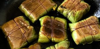 Muz yaprağı pişirme yöntemi, özellikle et, balık, sebze ve baklagillerde fark yaratır. Yiyeceklerin paketlenmesi sırasında aromalar yaprak tarafından hapsedilir ve yemekler hem görsel hem de tat açısından zengin bir sonuç elde eder.