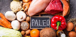 Paleo diyeti, modern beslenme alışkanlıklarından uzaklaşıp atalarımızın doğal beslenme yöntemlerine yaklaşmayı hedefleyen bir yaşam tarzıdır. Bu beslenme biçimi, işlenmiş gıdaları hayatımızdan çıkararak vücudun ihtiyaç duyduğu temel besinleri doğal yollarla almayı teşvik eder. Paleo tarifleri, yalnızca kilo kontrolü sağlamakla kalmaz, aynı zamanda bağışıklık sistemini güçlendirir ve enerji seviyelerini artırır. Günümüzde, sağlıklı yaşam arayışında olan pek çok kişi bu yöntemle beslenerek kendini daha zinde ve mutlu hissetmektedir. Konulu bir haber görseli.