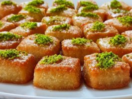 Şerbetli tatlıda kızartma yöntemi ile hazırlanmasıdır. Kızartma, tatlıların dış yüzeyinin çıtır ve altın renginde olmasını sağlarken iç kısmının yumuşak ve nemli kalmasına katkı sağlar.