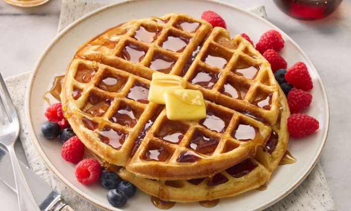 Waffle-Tatli-Sofralarinin-Pratik-ve-Lezzetli-Favorisi Waffle, hem evde hem de dışarıda tüketim açısından geniş bir kullanıcı kitlesine hitap ediyor.
