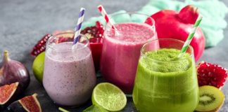 Smoothie, taze meyve ve sebzelerin blender yardımıyla püre haline getirilmesiyle hazırlanan sağlıklı içeceklerdir. Son yıllarda sağlıklı beslenme trendlerinin yükselmesiyle birlikte smoothie tüketimi oldukça artmıştır. Bu içecekler, vitamin ve mineral açısından zengin oldukları için hem enerji verir hem de bağışıklık sistemini güçlendirir. Konulu bir haber görseli.