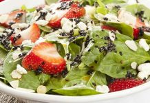 Sağlıklı yaşam arayışı, son yıllarda beslenme alışkanlıklarının yeniden gözden geçirilmesine neden oluyor. Bu dönüşümün önemli başlıklarından biri de düşük yağ yemek anlayışı olarak öne çıkıyor. Özellikle kalp sağlığı, kilo kontrolü ve genel yaşam kalitesini artırma isteği, yağ oranı azaltılmış öğünlere olan ilgiyi artırmış durumda. Geleneksel mutfak alışkanlıklarıyla modern beslenme bilincinin kesiştiği bu noktada, düşük yağlı yemekler daha fazla konuşuluyor. Konulu bir haber görseli.