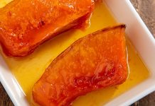 Son yıllarda sağlıklı tatlılara olan ilginin artmasıyla birlikte fırın kabak tatlısı yeniden gündemde. Türk mutfağının köklü tatlıları arasında yer alan bu lezzet, özellikle kış aylarında sofraların vazgeçilmezlerinden biri olmaya devam ediyor. Hem hafif hem de besin değeri yüksek olması, tatlının tercih edilmesinde önemli bir etken olarak öne çıkıyor. Konulu bir haber görseli.