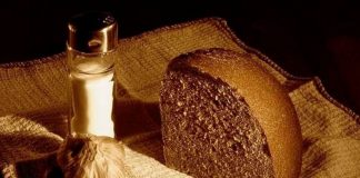 Hristiyan Ortodoks geleneğinde oruç, yalnızca belirli yiyeceklerden uzak durmayı değil, aynı zamanda ruhsal arınmayı ve disiplinli bir yaşam biçimini ifade eder. Bu anlayış içinde şekillenen Hristiyan Ortodoks oruç diyeti, bedensel ihtiyaçlar ile manevi hedefler arasında bir denge kurmayı amaçlar. Yüzyıllardır uygulanan bu beslenme yaklaşımı, belirli dönemlerde et, süt ürünleri ve bazı hayvansal gıdaların sınırlandırılmasına dayanır. Konulu bir haber görseli.